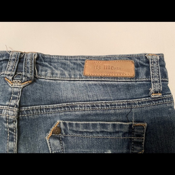 Blue Jean shorts - Picture 4 of 4